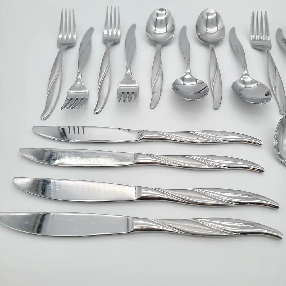 Vintage Pfaltzgraff Flatware Silverware MELODY 20 Pieces 4 Settings China 18/0